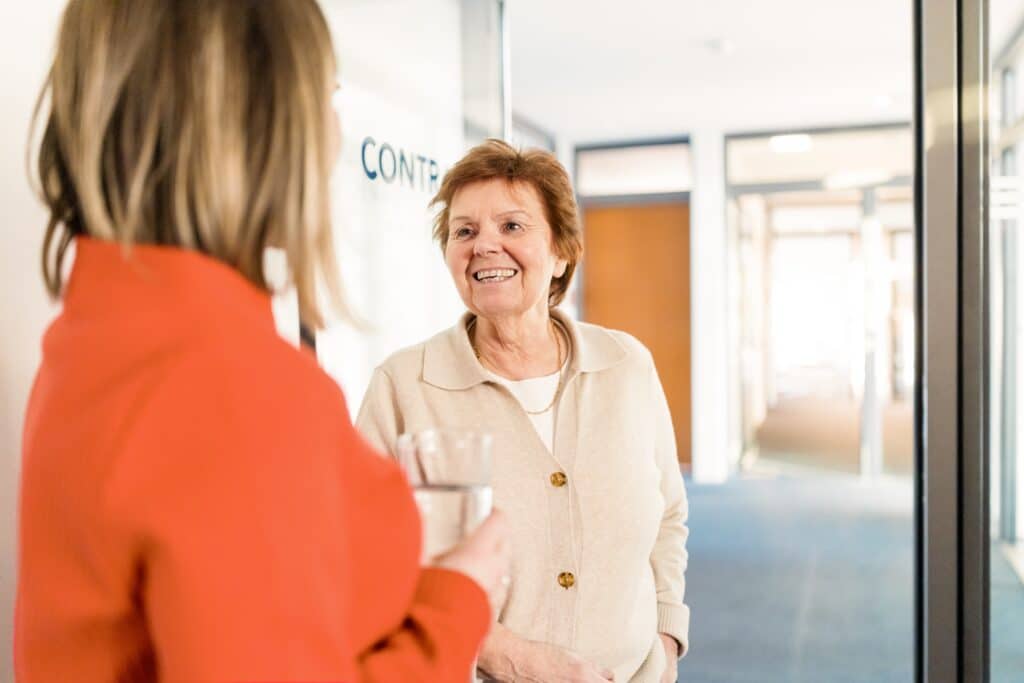 Eine CONTRACT-Beraterin beim Seminar „Sichtbar, wirksam, weiblich führen“