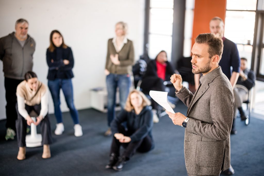 Ein CONTRACT-Berater im Rahmen einer Schulung